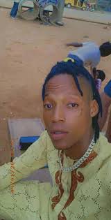 eku ikale oooo gbogbo ile, emi omo yin nani opeyemi daniel ogo agbaye Mo  nfi asiko yi sofun gbogbo ile wipe June 12 ni ojo ibi mi in addy to me...  LATI