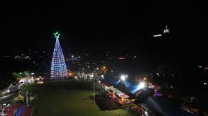 Menjadikan sang ilahi sebagai sumber hidup. Foto Menara Bambu Replika Pohon Natal Tertinggi Di Dunia Hadir Di Toraja Utara Catat Rekor Muri Tribun Timur