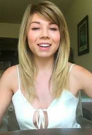 Jennette's paternal grandfather is merle eugene mccurdy (the son of ernest r. Jennette Mccurdy Jennifer Aniston Style Jennette Mccurdy Jeannette Mccurdy