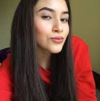 Lilliam Robles's Instagram, Twitter & Facebook