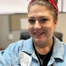 We are excited for all of you to meet our newest Veterinarian, Dr.  Stephanie Jahnke, who will be joining the Akron Peninsula Veterinary Office  in early November. She has over 27 years