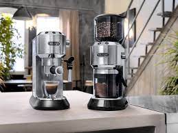 Review of delonghi dinamica fully automatic espresso and coffee maker, how it works, what truebrew is and how it compares to delonghi magnifica smart. Compare Dedica Style Ec 685 M Vs Dinamica Ecam 350 35 W Vs Ec 155 Vs Barista Pro Inspectee Compare Filter And Browse