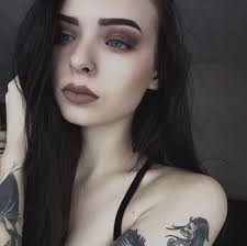 Pinterest : cvkefacee Instagram : cvkeface