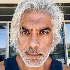 Martin Ladd's Instagram, Twitter & Facebook