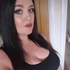 Twenty One Pilots east is up