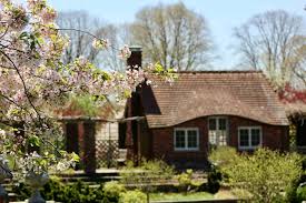 Upper Brookville Homes for Sale | Long Island, NY Real Estate