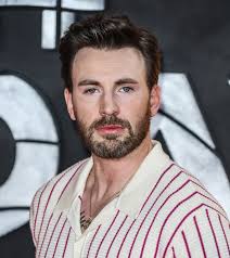Chris Evans Young: Pics Of The Hunky Actor