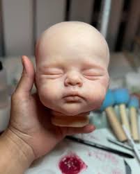 Did you know that the Strelitzia, or 'Bird of Paradise', has a special  connection with Kew Gardens?⁠ ⁠ The Strelitzia was named by Joseph Banks  after Charlotte of Mecklenburg Strelitz (1744-1818), Queen