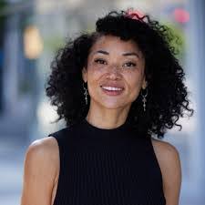 Sarah Hedgpeth's Instagram, Twitter & Facebook