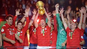 Werder bremen are the team with most consecutive home wins as they recorded no fewer than 37 victories on home soil from 1988 to 2019. Bundesliga Robert Lewandowski Hits Brace As Bayern Munich Beat Rb Leipzig In Dfb Cup Final To Seal The Double