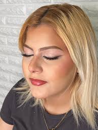 Hello, can you tell where you bought the makeup table in Chicago? Thank you 