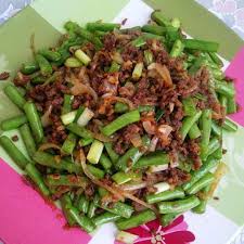 Beberapa sayuran bisa ditambahkan dalam tumisan daging untuk menambah rasa maupun nutrisi. Berbagai Resep Masakan Daging Sapi Anti Gagal Untuk Sehari Hari