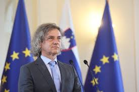 ROBERT GOLOB JE NOVI PREDSEDNIK VLADE ...