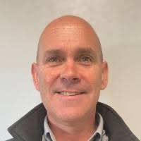 300+ perfiles de «Golby»