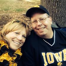 Are there any bars in the area that play country music and have a small  dance floor? Missing what I once had in Iowa in my early 20s 😂