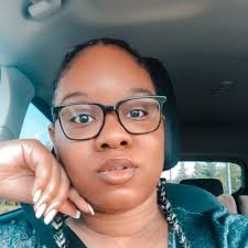 Adele Ashley's Instagram, Twitter & Facebook