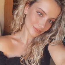 Magdalena Bernal's Instagram, Twitter & Facebook