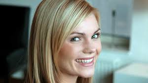 Julia Krischel från Top Model Sverige 2004 har blivit mamma