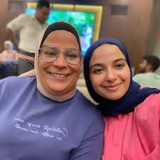 سلام وعليكم بدي حكيم شرايين وقلب مين عندكم ؟ مع رقم تليفون يرضى عليكم  #Amigos🇱🇧