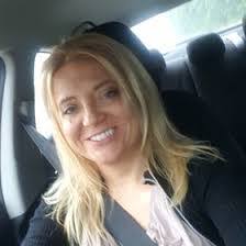 Angie Devine's Instagram, Twitter & Facebook