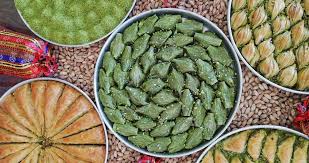 Paket göndermek için ise normal baklava. Akincioglu Baklava Gaziantep Menu Fiyat Listesi Mekan Arama Motoru Ne Kadara Yenir