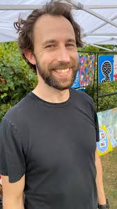 Anobdy out of the studio, sharing my art with the world 😅,  #artistsoninstagram #supportlocalartists #art #artist #artwork