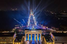 Sichern sie sich rechtzeitig tickets in silvester in berlin 2020. Priceless Cities Ring In 2019 In Style At The Brandenburger Gate In Berlin Germany