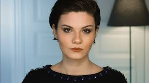 Makyajsız görüntülenen tuba büyüküstün'ün eski halinden eser yok. Tuba Buyukustun Cesur Ve Guzel Makyaji Cesur Ve Guzel Suhan Makyaji Youtube