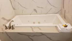 All of the rooms include jacuzzis and are decorated with modern italian flair. 36 Jacuzzi Rooms In Las Vegas Nevada Reno Tahoe More