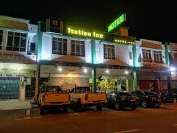 Karena mataku asik memperhatikan paha bu fat. Station Inn Hotel Segamat Harga Terkini 2021