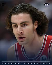 Four NBA teams are straight-up tanking this season 💩 Three are praying  their fragile superstar stays healthy 🚑 Two have a superstar