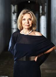 Australian fashion designer carla zampatti has died in a sydney hospital a week after a serious fall at an outdoor opera event. Xea0pqlmcz Pgm