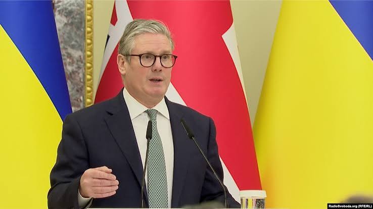 Britain To Initiate Talks With Poland On Pact To Protect Against 'Russian Aggression'