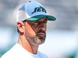 New York Jets camp report: Rodgers, offense light it up