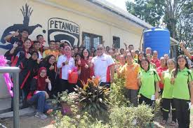Hidup manusia tidaklah terlepas dari berbagai masalah yang harus dihadapi. Project Hope Siswa Ums Bantu Atasi Masalah Dihadapi Pelajar Asrama Smk Kemabong Tenom