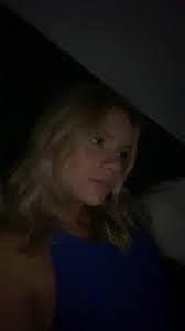 Dee Turley's Instagram, Twitter & Facebook