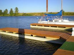 We have a variety of pontoon boat size and styles to fit your needs. Lighthouse Marina 34321 Johnson S Landing Rd Scappoose Or 97056 Usa