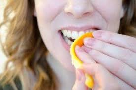 We've all had to become a little more resourceful in the time of social distancing. How To Prevent And Remove Tartar Calculus Plaque From Teeth