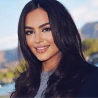 Desirae Jones's Instagram, Twitter & Facebook