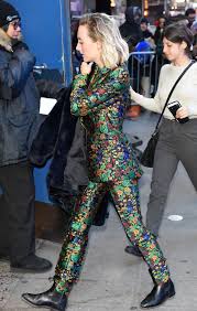 Born 12 april 1994) is an irish and american actress. Saoirse Ronan Archive On Twitter Fashion Street Style Style