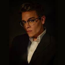 Caleb Campos (@calebbeautyofficial) • Instagram photos and videos