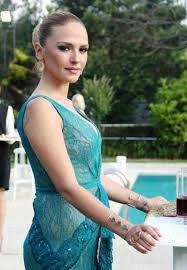 Toplam 499 sinem öztürk haberi bulunmuştur. Sinem Ozturk Yasemin Kiralik Ask Turkish Beauty Beauty Sari