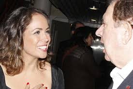 Mitchell e Correia reeleitos mayors de New Bedford e Fall River