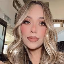 Alondra Olivas's Instagram, Twitter & Facebook