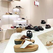 Our best seller, microwobbleboard gives you the maximum comfort by making use of the triple density construction technology. Fitflop Opening Special The Perfect Isetan Kuala Lumpur Facebook