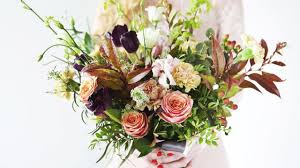Think about what is most important when it comes to your flowers. Average Cost Of Wedding Flowers And Tips To Lower It