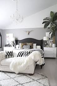 Black and white bedroom is in vogue; Spring Home Tours Cuckoo4design Bedroom Design Home Bedroom Bedroom Decor
