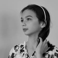 One thing about me, I'm always ready for a hair moment. 💁‍♀️📸✨ #moodymini  #kidsphotographer #childrensphotography #portraitphotographer  #confidenceboost #kidsconfidence #familyphotoshootideas #familyphotoshoots  #studiophotography ...