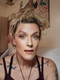 Amber Beaudoin's Instagram, Twitter & Facebook