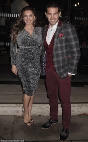 Brook was born kelly ann parsons in rochester, kent, the daughter of sandra kelly, a cook, and kenneth parsons, a scaffolder. Kelly Brook Admits She Would Like Beau Jeremy Parisi To Propose And Brands Herself A Bit Of A Nag Latest Celebrity News